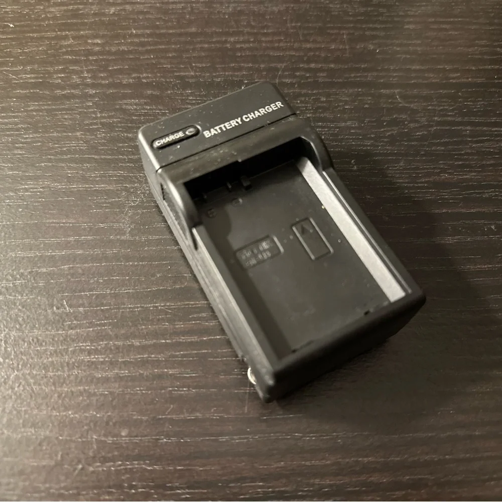 Nikon small mark